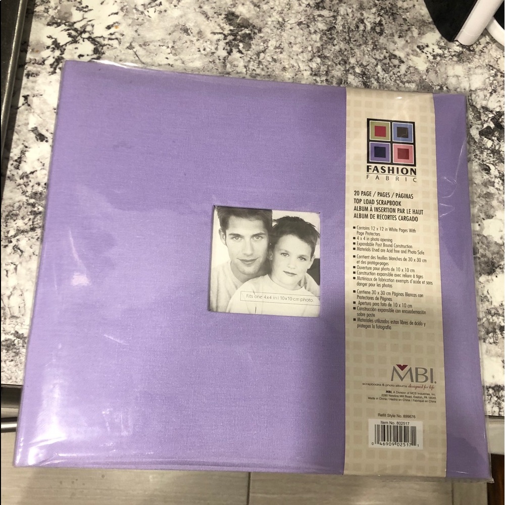 FASHION FABRIC SCRAPBOOK